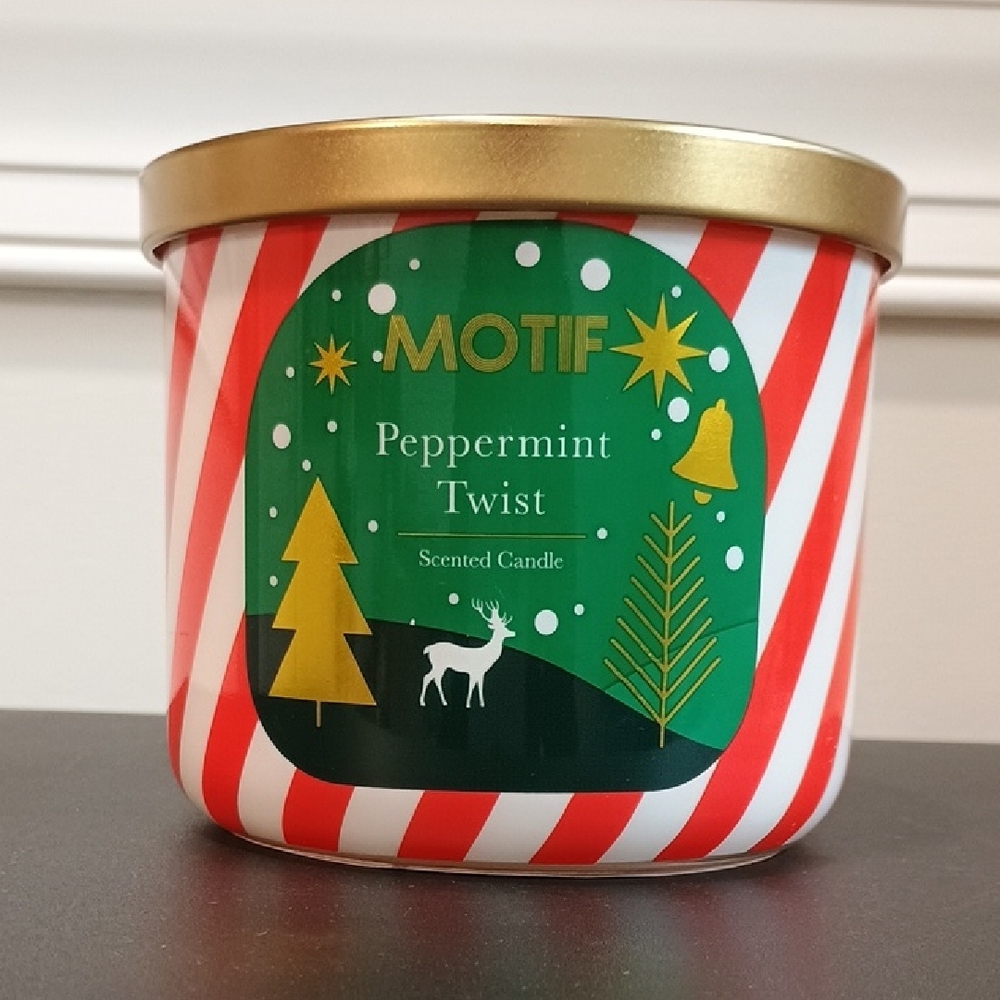Motif Peppermint Twist Scented Candle - Red and Gold